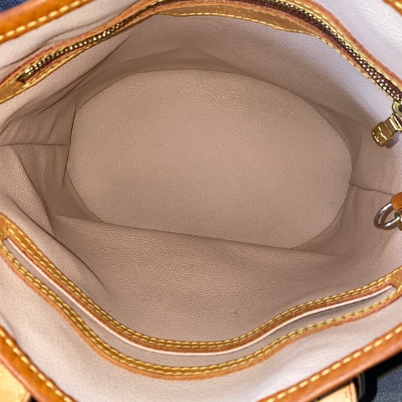 Louis Vuitton petite bucket bag - Picture 5 of 16